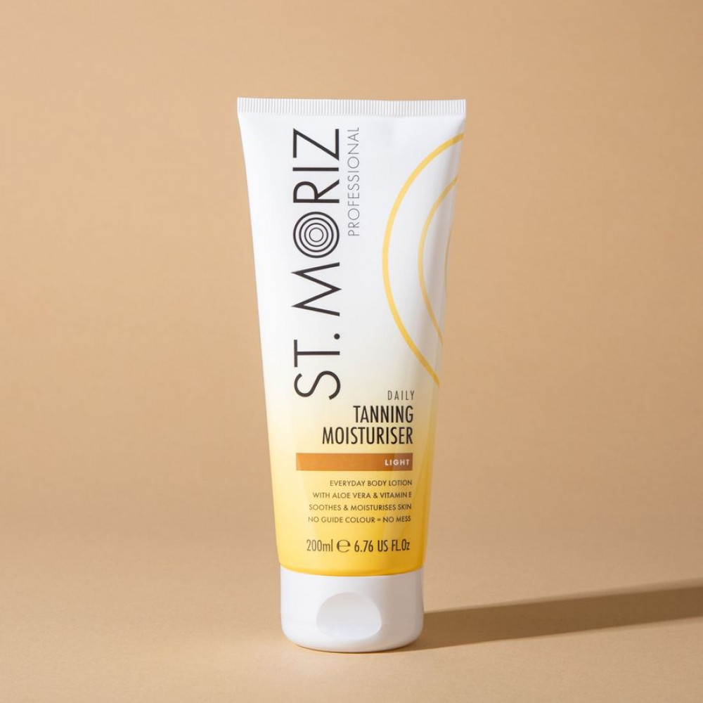 Лосьйон зволожуючий для поступової засмаги St Moriz Professional Tanning Moisturiser 200